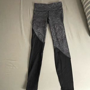 Lululemon leggings size 4